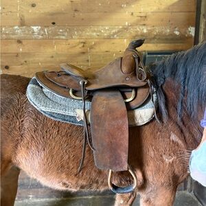 Vintage handmade rough out roping saddle 13.5” seat